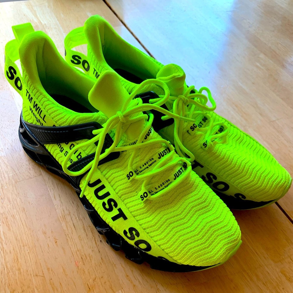 Running sneakers